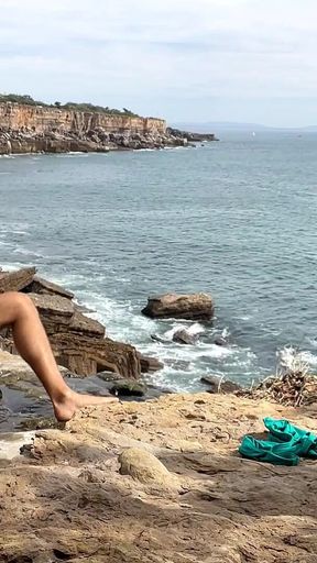 Public Sex with a Big White Bubble Butt Portuguese Nympho