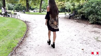 Risks of a Very Public Girl Naughty in Paris
