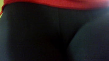 Karyskyxxx super caliente en pleno periodo se rompe la pucha con un gran pepino