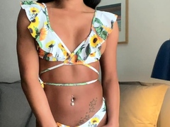 Brunette Tranny jerking in hard dick in solo Webcam