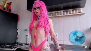 Latina Tatuada Precisa de sua Bunda e Boca Fodida Profundamente