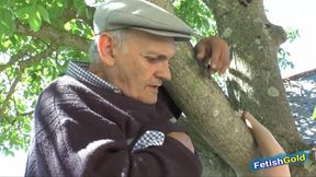 Horny guy and stepfather fucks hard his blonde girlfriend outdoor