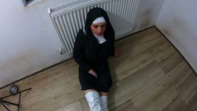 milfycalla – slutty nun squirts after rough fucking & facefucking - cosplay