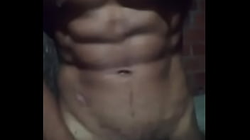 hetero hondure&ntilde_o ense&ntilde_ando su paquete