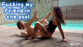 Fucking my friend in the pool while the construction workers watch