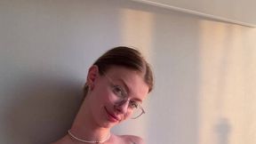 Member Model @MissyKissy @Teasing & #18+ Teen #Glasses Porn #Naked #Brunette sex video film | Tik.Porn