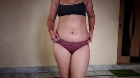 Pink Pussy Brunette Teen Did Not Expect AI Spy on Her Webcam.