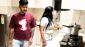Stepbrother nails his beautiful Indian stepsister in steamy Hindi session