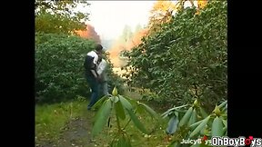 Twinks anal fucks outdoor into the wild