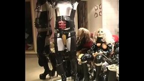 Roxina2007PeePantsAndDollMask060307XL.WMV