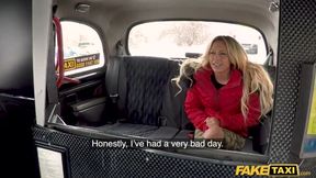 Double cumshot taxi driver Fucks Jennifer Amilton
