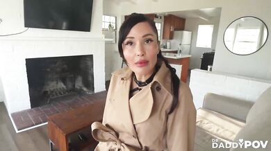 Tattooed MILF Izi Blu Reaches Out To Doctor For Immediate Sex Prescription