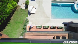 MILFY Anal-Loving MILF Paris Lincoln Gets Her Flawless Ass Filled Up