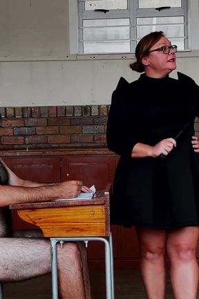 Dominatrix Mistress April - Slave Training Academy