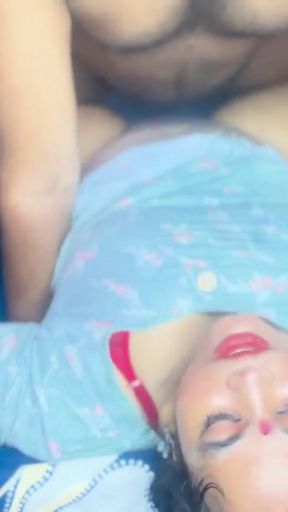 Delivery Boy Asked For Cash. Madam Paid Him With Her Wet Pussy.   Clip 1