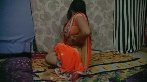 The Hot Mistress Was Grabbed From Behind by the Servant, Squeezed Her Breasts and Squeezed Her Breasts.