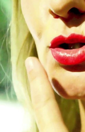 Madame x crazy to suck a cock, very tasty and get milk. She's horny!