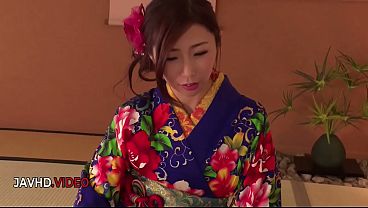 Ayumi Shinoda Sizzles in Kimono with Jaw-Dropping Blowjob Performance Live On-Cam