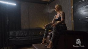 Smoke around her face FHD MP4