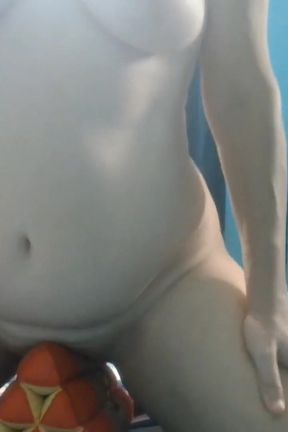 Horny Slut Stepmom Grinidng Pussy on Tin Pillow