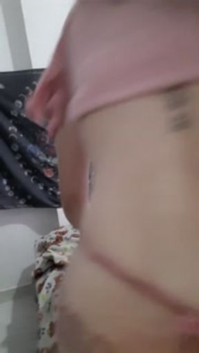 Morra gamer masturbates on wed cam