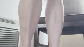 Tempest calves in sexy pin up heels