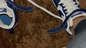 Tentando dar a partida de Nike azul