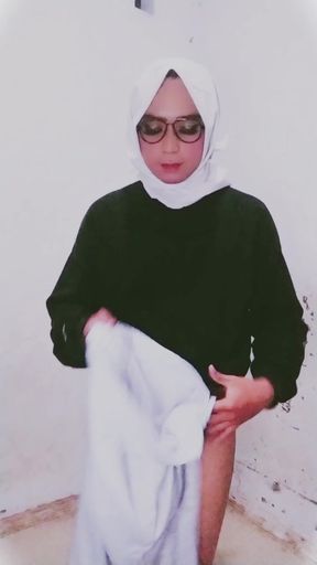 Chastity Cage + Hijab Make Me Such a Good Sissy