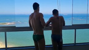 viajei com meu amigo renbri carioca , para a casa de praia em vila velha espirito santo e transamos gostoso de frente para o mar sexo bareback, na pele, no pelo