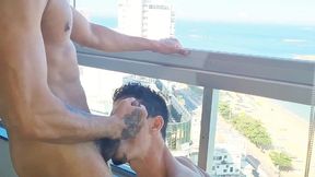 viajei com meu amigo renbri carioca , para a casa de praia em vila velha espirito santo e transamos gostoso de frente para o mar sexo bareback, na pele, no pelo