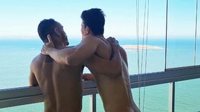 viajei com meu amigo renbri carioca , para a casa de praia em vila velha espirito santo e transamos gostoso de frente para o mar sexo bareback, na pele, no pelo