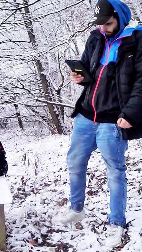 Masturbate in Outdoor in Winter