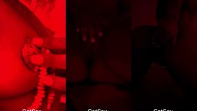une video sexy pour mes gros cochons ! je porte des caches tetons et des ...
