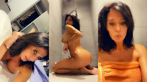 douchevideo tres sex sous la douche