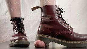 A Shoejob with well worn Doc Martens - CBT - POV and underglass cumshot - doublecam - 4K