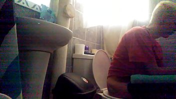 josinho en el ba&ntilde_o poton