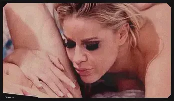 Jessa Rhodes Dominates Petite Piper Perri – Hot Lesbian Scene