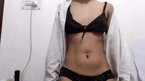 Pahle bar pee nikal unhale ki fist time beti self-pleasuring and spraying