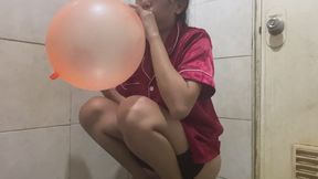 Looner Savannah B2P at bathroom semi naked