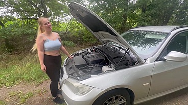 Car breakdown! Help and fuck me!!