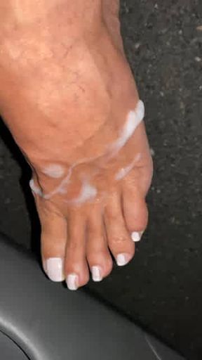 Thick creme for my feet