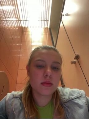 Fucking close up and squirting