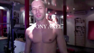 Huge cock amateur orgy: Malik Tn and Tony Axel dominate in wild gangbang ass pounding