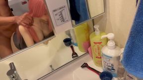 The busty woman of the bawdy bath