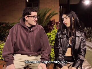 Anal creampie- Jovencita latin chick tiene sexo vaginal y anal con su hermanastro porque su novio la dejó plantada!
