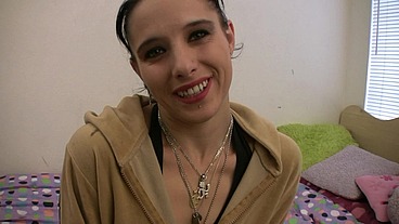Purefilmstv - Shy brunette makes a mouthpiece while trying to get a job
