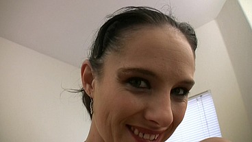 Purefilmstv - Shy brunette makes a mouthpiece while trying to get a job