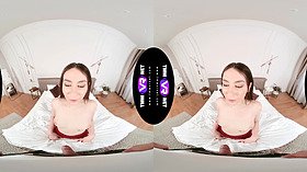 Vivian Grace gets down & dirty in virtual reality with breakfast