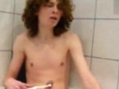 Twink's Electric Brush Adventure