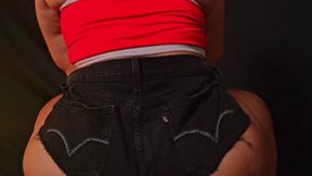 Huge ass bouncing yoga ball - Holly